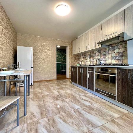 Apartpoltava Простора Однокімнатна Квартира В Новобудові, Корпусний Парк Eksteriør bilde
